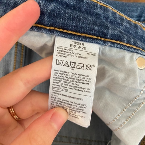 NWOT‎ | GAP women’s girlfriend medium wash jeans — size 10 - Picture 7 of 7
